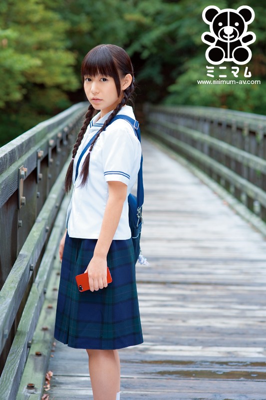 本物中出し。 子作り温泉旅行。 まりえ148cm（無毛） 小西まりえ