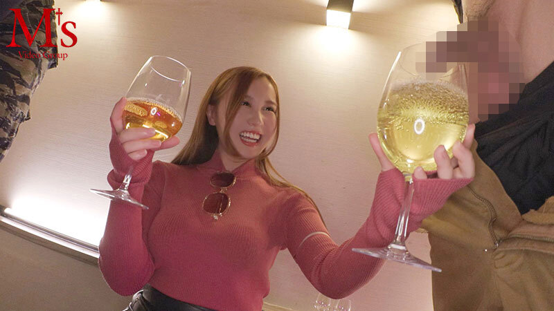 ハシゴ酒！逆ナンパ！小便大好き変態お姉さんが笑顔でガブ飲み飲尿トゥナイト 飲めば飲むほどエロくなる！ションベンまみれのハイテンションごっくんFUCK 朝倉ここな｜巨乳xお姉さん｜朝倉ここな｜mvsd00559