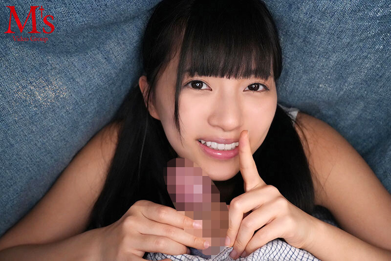 妻が不在の2日間、泊まりに来た娘の親友 あどけなくて可愛いけどなんだか妙に色っぽい小悪魔ファザコン美少女に誘惑され続けた私(中年おやじ) 主観誘惑逆NTR 根尾あかり