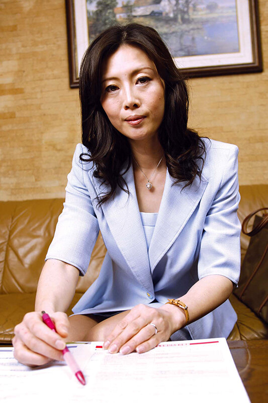 契約のためなら自らの肉体を捧げる人妻生保レディー一生懸命ご奉仕するのでエッチの後は契約書にサインしてね 人妻・主婦・騎乗位 ★0 シーン20