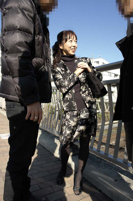 人妻ナンパ昭和生まれの熟妻平成生まれの...のサンプル画像 15