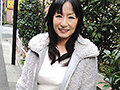 人妻ナンパ街角で暇そうでエロそうな奥様に厳選アタック生チンぶち込み子宮の中にザーメン中出しフィニッシュ - サンプル 9