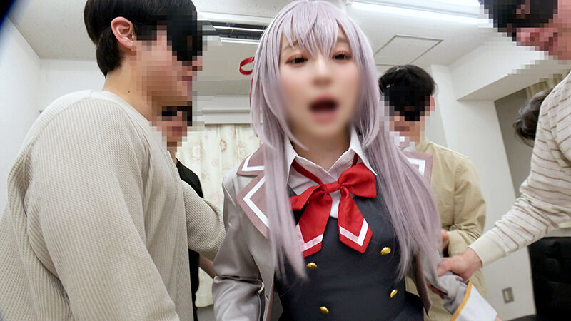 号泣ヨダレ壮絶トランス 中出しザーメン17発 糞生意気チビガキ美少女レイヤーを極太猛ピス制裁 ウブ膣ガバガバ完全崩壊イキ潮噴射止まらない6P大乱交SEX