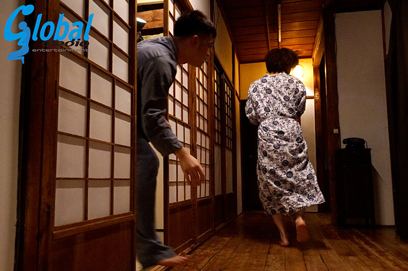 NEWM-042 Part 2 - 42 minutes