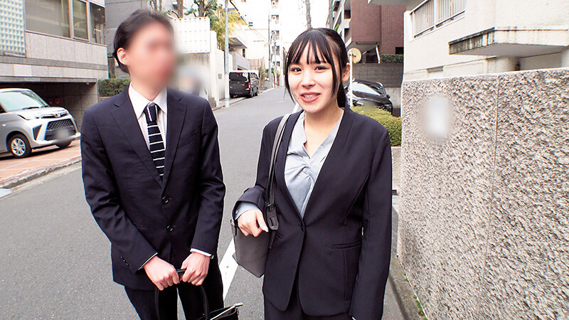 可愛い部下(※彼有り)と上司(※既婚)が高額賞金かけて野球拳で対決!?「部下に興奮するわけないよ!」なんて言いつつバッキバキ勃起しちゃう上司チ〇ポ「大きくないですか」部下の女性も恥ず恥ずエロ発情「秘密ですよ…」ってド不倫NTR中出しSEX2 16枚目