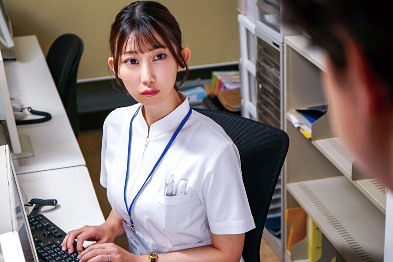 人妻看護師 背徳の巨根患者ねとられ回診ナースコール 春乃るる