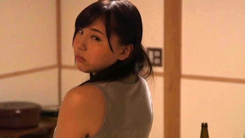 欲求不満まじめ妻 「抱いて」とは決して言えないが、義兄を待ちわびる妻