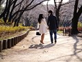 熟女好きの息子の友人（イケメン）とデートしてお持ち帰りされた母 黛日出子 - FANZA版サンプル画像