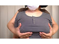 天然巨乳を揉む たぷんたぷんに主張する豊満おっぱいを着衣や下着や生でじっくり揉みたくる - 3