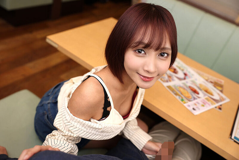 KMP 巨乳でSEX大好き!男の理想の女の子は可愛くて巨乳で股が緩い!そんな彼女たちの3作品ノーカット収録!! 逢見リカ 花柳杏奈 美園和花 画像5