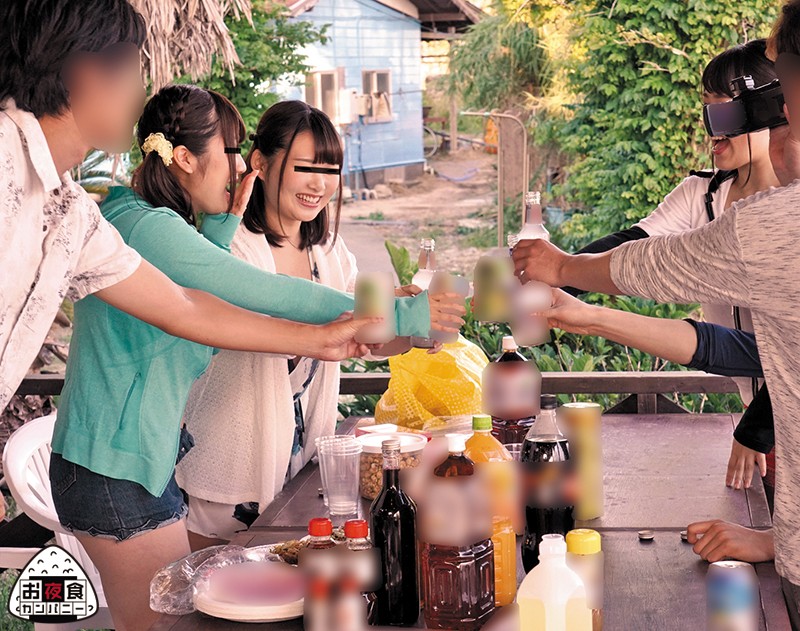 死んでも見たくなかった！結婚間近な彼女のバイト仲間とのBBQ映像 全員巨乳ver - Image 1