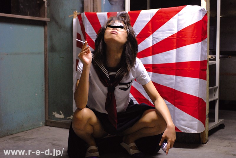投稿者スパイダー ヤンキー不良少女うんこ座りもっこりパンチラ89名