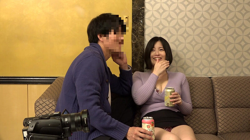 闇サイトで見つけたセフレ交換サークルの禁断ハメ撮り動画～アパレル店員・超絶美少女 上坂めい