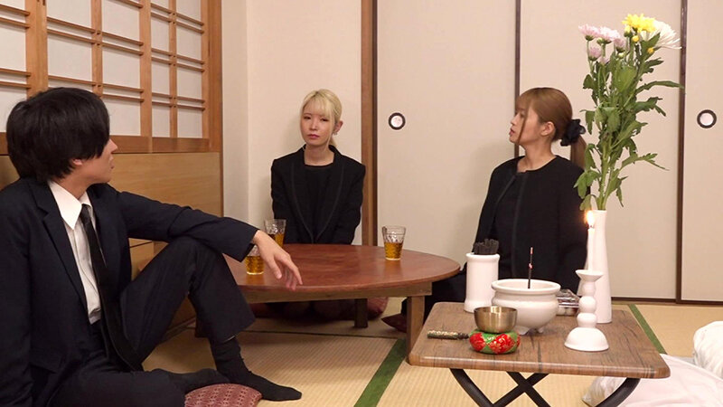 葬式で久々に会った金髪喪服姉妹にムラついた僕 1枚目