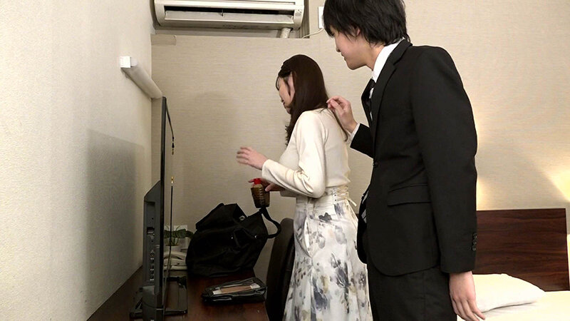 「課長、もっと奥まで突いてあげましょう...のサンプル画像 2