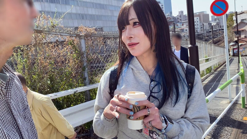 本領発揮 巨乳ギャルはオチ〇ポ付き!! 2枚目