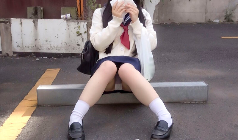 円女交際中出しoK18歳 白桃Gカップ巨乳娘 真白ふわり 画像1