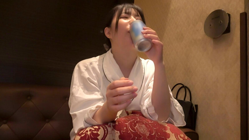 完全プライベート映像 Hカップ天然乳とねっとりエロスの極み 綾瀬舞菜ちゃんと初めての二人きりお泊まり 10枚目