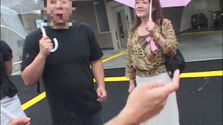 「SEXなんて10年ぶりよ〜」40代〜60代おばさんが息子ぐらいの若い男を逆ナンパ4時間 画像1