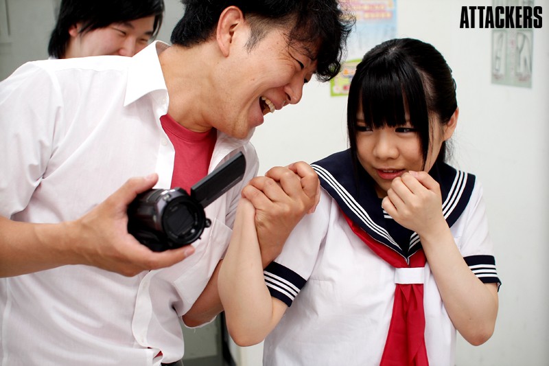 清純女子校生恥じらいの脱糞3 久我かのん