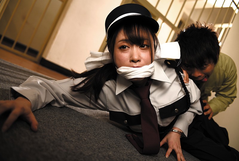 声も出せず耐えしのぐしか… 罠にはまった女刑務官強●事件！ 「精子溜まりまくって金玉パンパンなんだよ！」