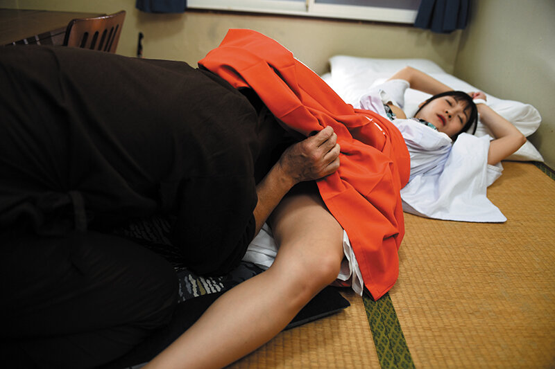 REXD-443 第 2 部分 - 65 分钟