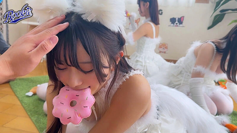 超サモエロカフェ!! オチ●ポジャーキー大好物なサモエドちゃんとモフパコ大乱交スペシャル!! 画像2