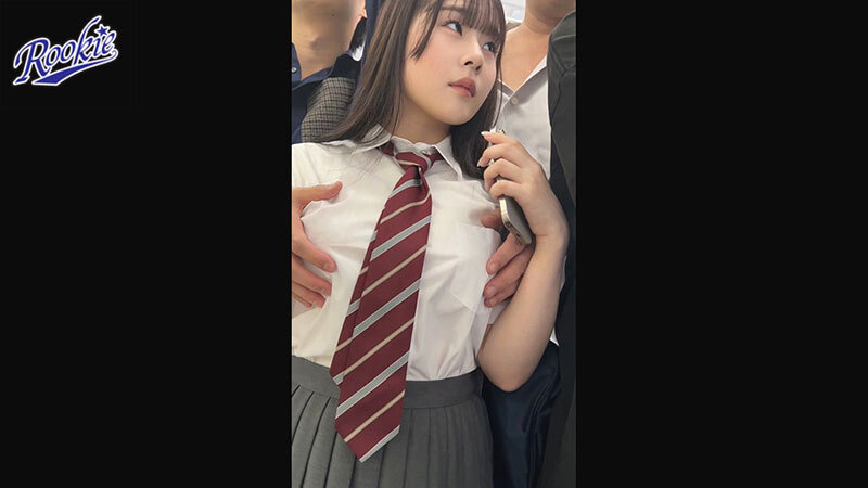 電車で毎日見かけるカワイイあの子を粘着ストーキング！電車痴●！睡眠姦！自宅襲撃！の鬼畜オンパレード 桜庭ももな 画像3