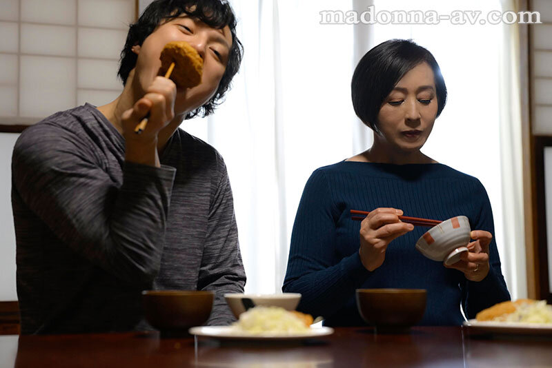 サンプル-トップクラスのアラ還 専属第2章 中出し解禁―。 「お義母さんあの時、弟を産んでくれるって約束したよね？」 どうしても下の子が欲しかった僕は、閉経間近に迫る薫さんの膣内に毎日、子種を流し込み続けました…。