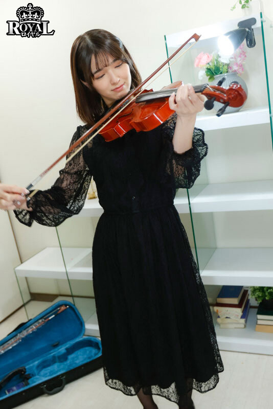 ROYD-134 Part 1 - 30 minutes