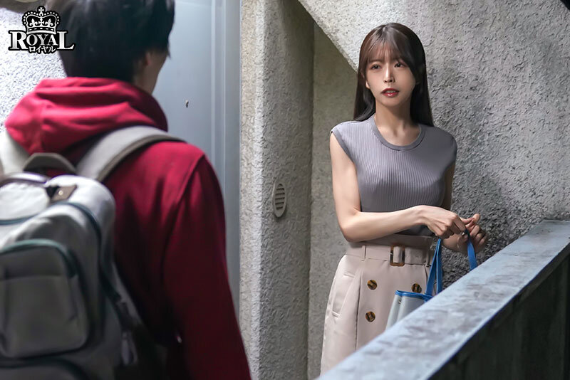 毎日泊まりに来る彼氏持ちの女友達から無自覚に誘惑され、勇気を出せず生殺し状態になった僕.。 逢坂希穂