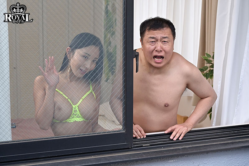 偶然見た向かい部屋の変態。僕たち童貞なのにいきなりエゲつねぇ下品痴女が誘惑してきて…パナいズベ公すぎる鬼連続中出しレッスンで新品金玉がお亡くなりになりました。 北野未奈 画像1