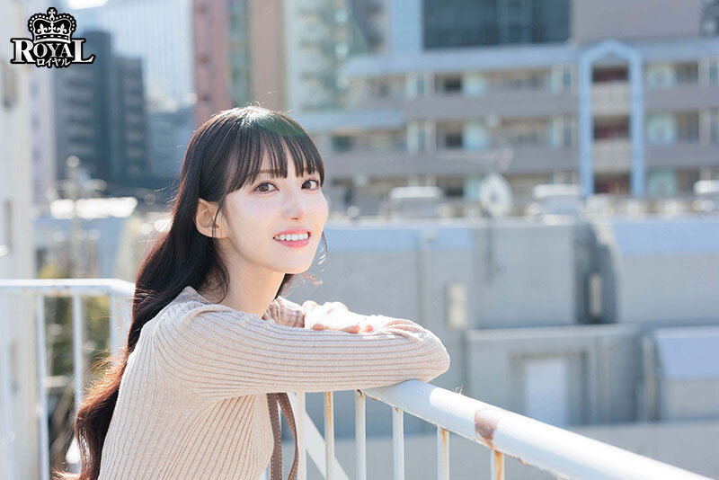 隣に住む美人スレンダーなシングルマザーは、いつも明るく振る舞っているが、どこか寂しげで――。 石田佳蓮 サンプル