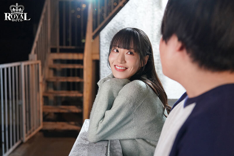 隣に住む美人スレンダーなシングルマザーは、いつも明るく振る舞っているが、どこか寂しげで――。 石田佳蓮 サンプル