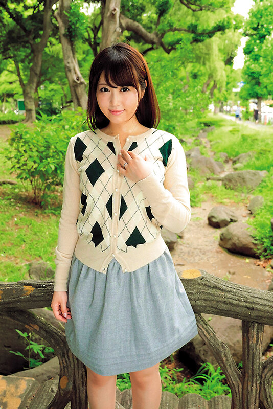 「一生のお願いです…挿れさせて下さい！！」「えっ…おばさんだよ…私が初めてでもいいの…？」マジ女神！！産後処女で欲求不満なママさんたち15名が悩める童貞くんの願いを優しく受け挿れたらww相性バツグンすぎちゃって生中出し筆おろしSEXさせてくれた5時間SP サンプル