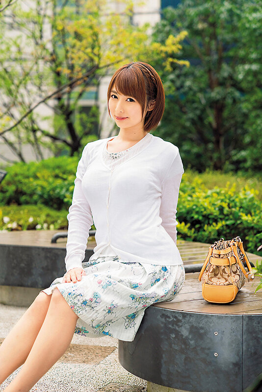 「一生のお願いです…挿れさせて下さい！！」「えっ…おばさんだよ…私が初めてでもいいの…？」マジ女神！！産後処女で欲求不満なママさんたち15名が悩める童貞くんの願いを優しく受け挿れたらww相性バツグンすぎちゃって生中出し筆おろしSEXさせてくれた5時間SP サンプル