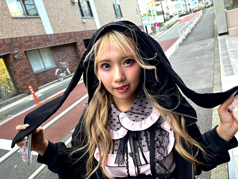 SAVR-563 第 15 部分 - 86 分钟