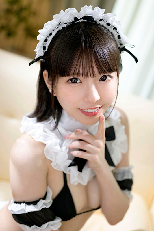 【VR】両親に内緒で付き合っている専属メイドは二人きりになると、小声で囁きキスで唇を塞いで、音を立てずに四六時中愛し合う 雫月心桜 画像17