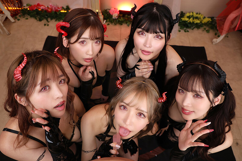 【VR】禁断の儀式をしたらまさかの巨乳サキュバス5姉妹召喚!!無限∞射精ハーレム新婚生活 5人とハーレム 9枚目