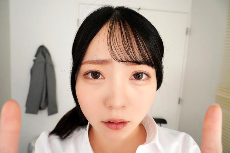 【VR】張り込み捜査中の無機質なマンションの一室で、対象（ターゲット）を常に監視しながら 先輩捜査官に、クチでも膣内でも射精させられたボク。 美ノ嶋めぐり 画像4