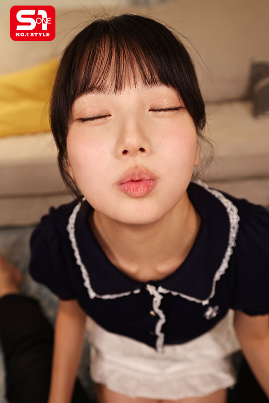 【VR】無邪気かわいい妹の友達を女子会してる隣の部屋で声を押し殺しビクンビクン無限ピストン鬼連ちゃんイカセ 榊原萌 画像4