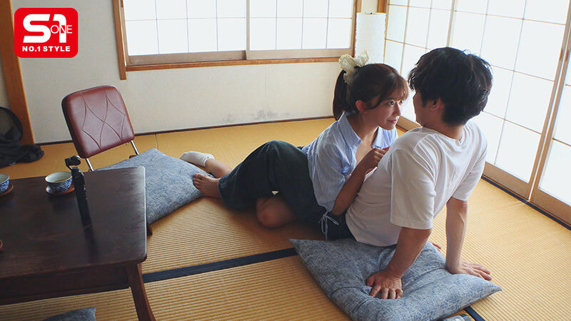 彼女、彼女の妹との温泉旅行で妹の方が二人きりになるたびに甘え密着ボディタッチからのおねだりキッス、 たまらず勃起するとジュボジュボしゃぶり始め暴発寸前チ●ポを色んな体位でハメてきて意のままに大量射精しちゃう恥ずかしい僕。 川越にこ