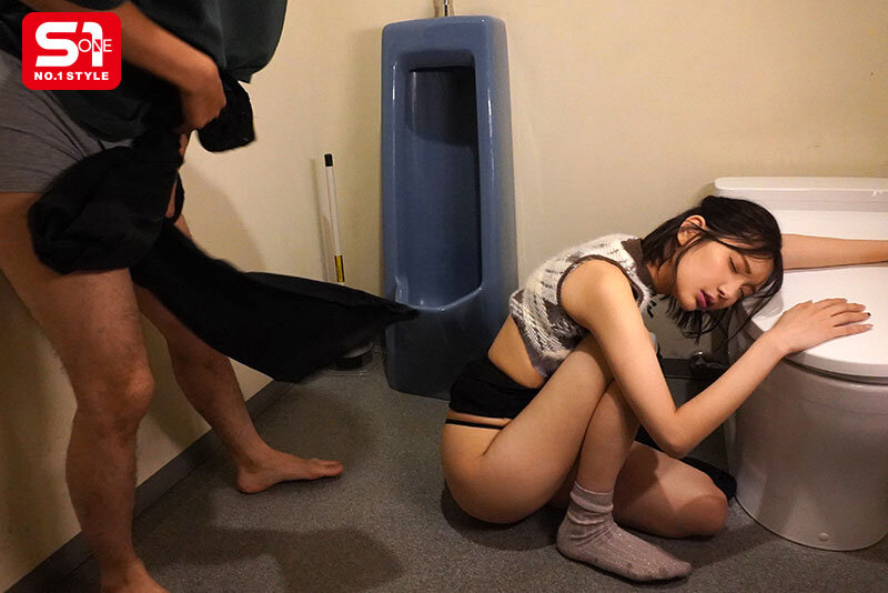 【サークル飲み会の奇跡】 サバサバで性格合わない女友達が酔って無防備になって思わず手を出した僕！するとまさかの…チ○コマ○コは相性抜群！朝までぶっ通しの以心伝心セックス。 倉木華