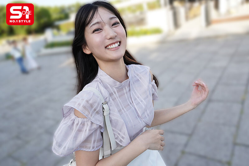 朝一セックスって歯磨き、いる?イチャついて、キスして、たくさん絡み合う、初めてのお泊まりホテルハメ撮り 初美なのか 画像2