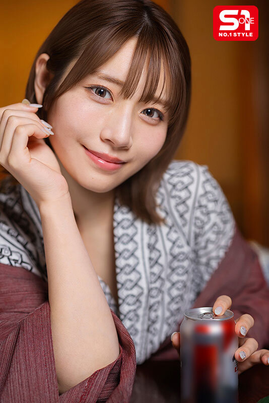 出張先、二人きりの温泉旅館 僕を慕う圧倒的美人な後輩に迫られたら寝取られても仕方がない 河北彩花