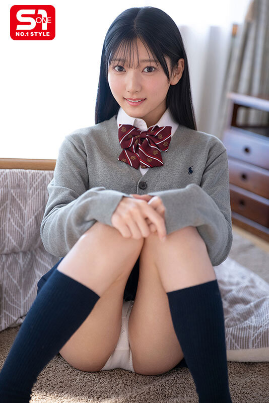 清楚な妹の不注意パンチラに飛び込みたい...のサンプル画像 1