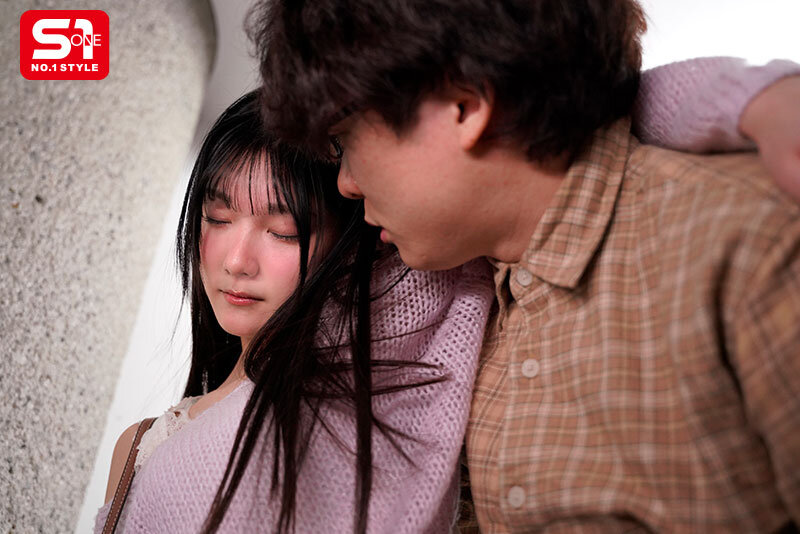ずっと好きだったピュアな幼馴染と初めてお酒を飲んだら…キス魔を超えた舐め痴女になってヨダレまみれで僕の全身しゃぶり尽くす！ 初美なのか サンプル画像 4