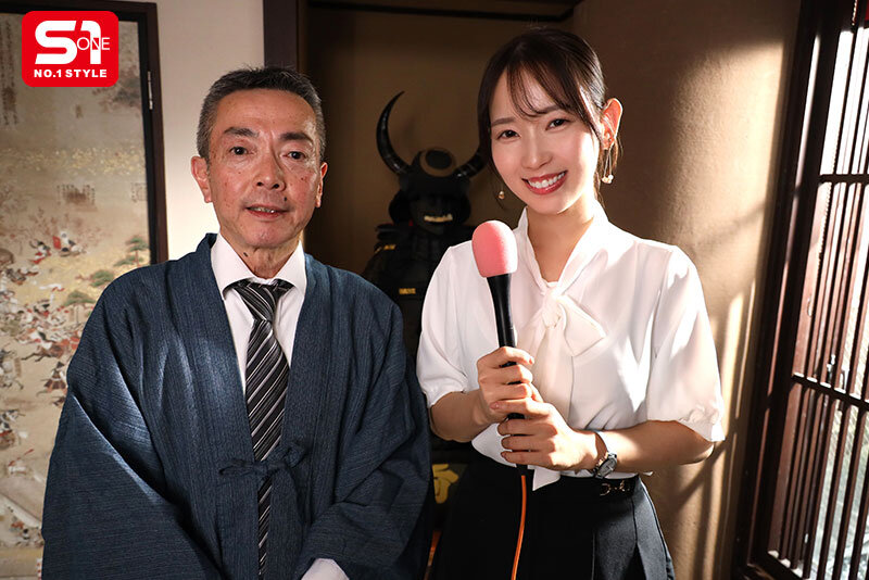 清純売り女子アナウンサー狙う助平プロデューサーがロケ先ホテルを相部屋にしてセクハラしまくったら…まさかの中年粘着テクの虜に。 園梨音 画像4