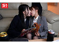 新入社員の打ち上げ後…酔って同期女子2人が目の前でキス 興奮した僕も一緒にベロキス3Pしまくった思い出 川越にこ 安達夕莉 - サンプル 2
