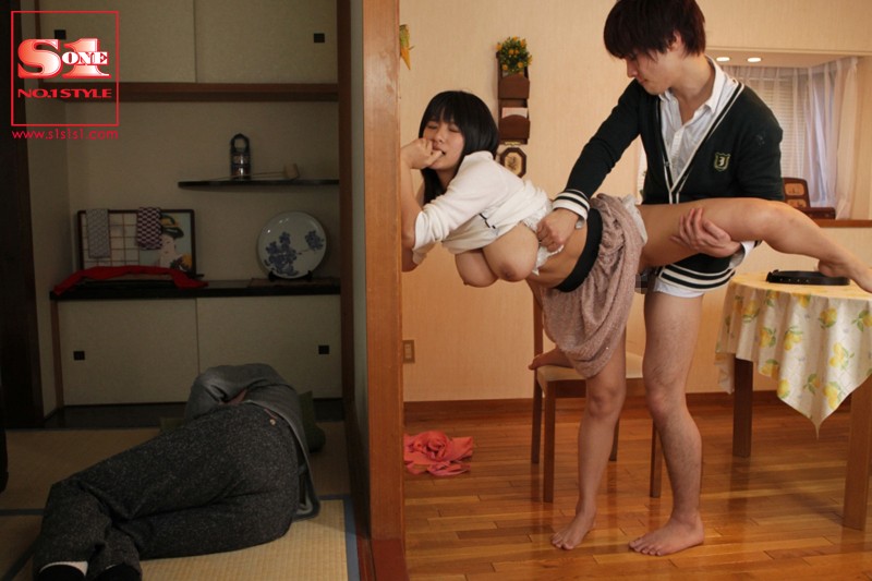 SOE-658 第 3 部分 - 60 分钟